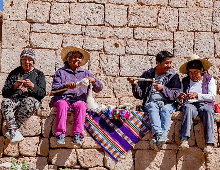 Entrepreneurs of the traditional loom